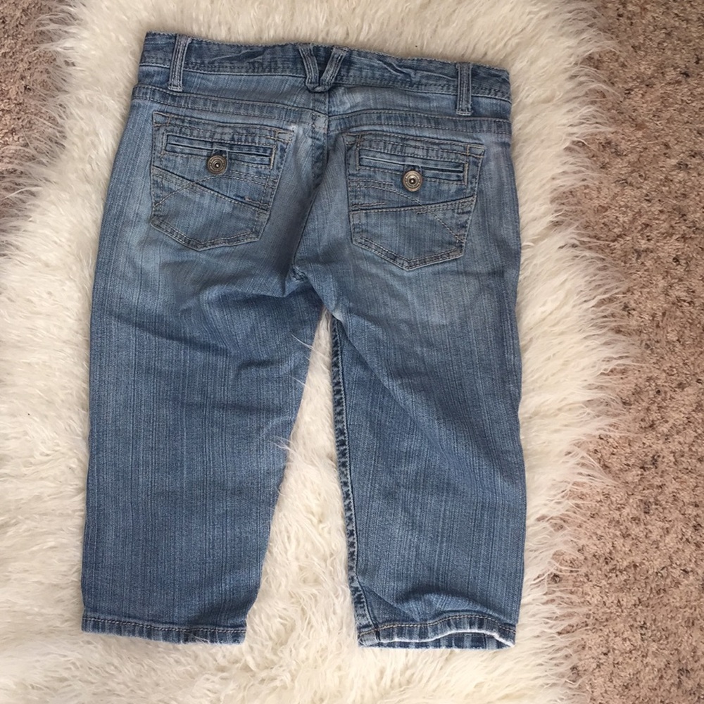 Denim Capris - Picture 6 of 8